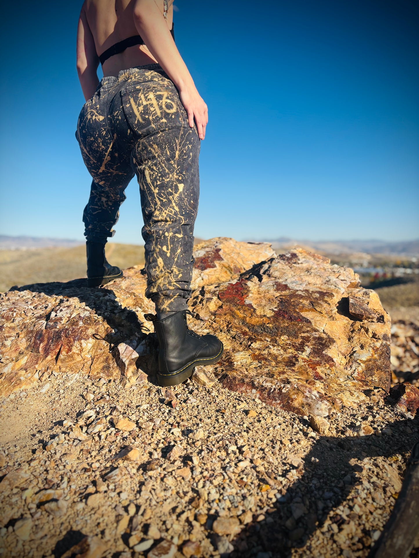 143 Vintage Galaxy Sweats