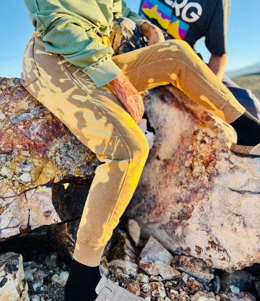 143 Vintage Clouded Sweats