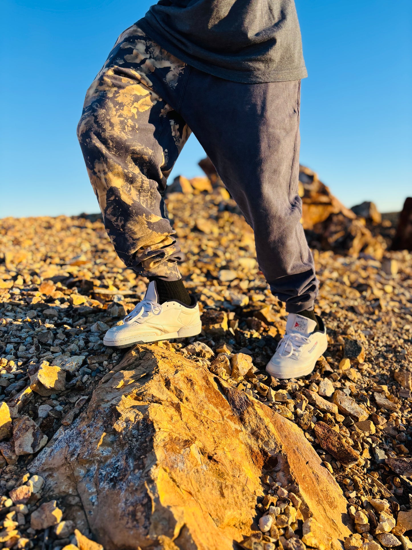 143 Vintage Handprint Sweats