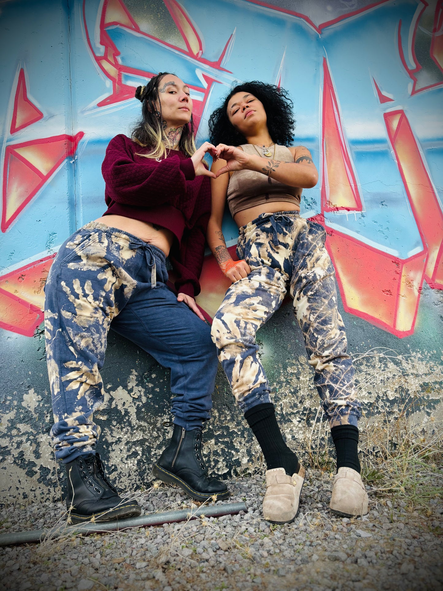 143 Vintage Handprint Sweats