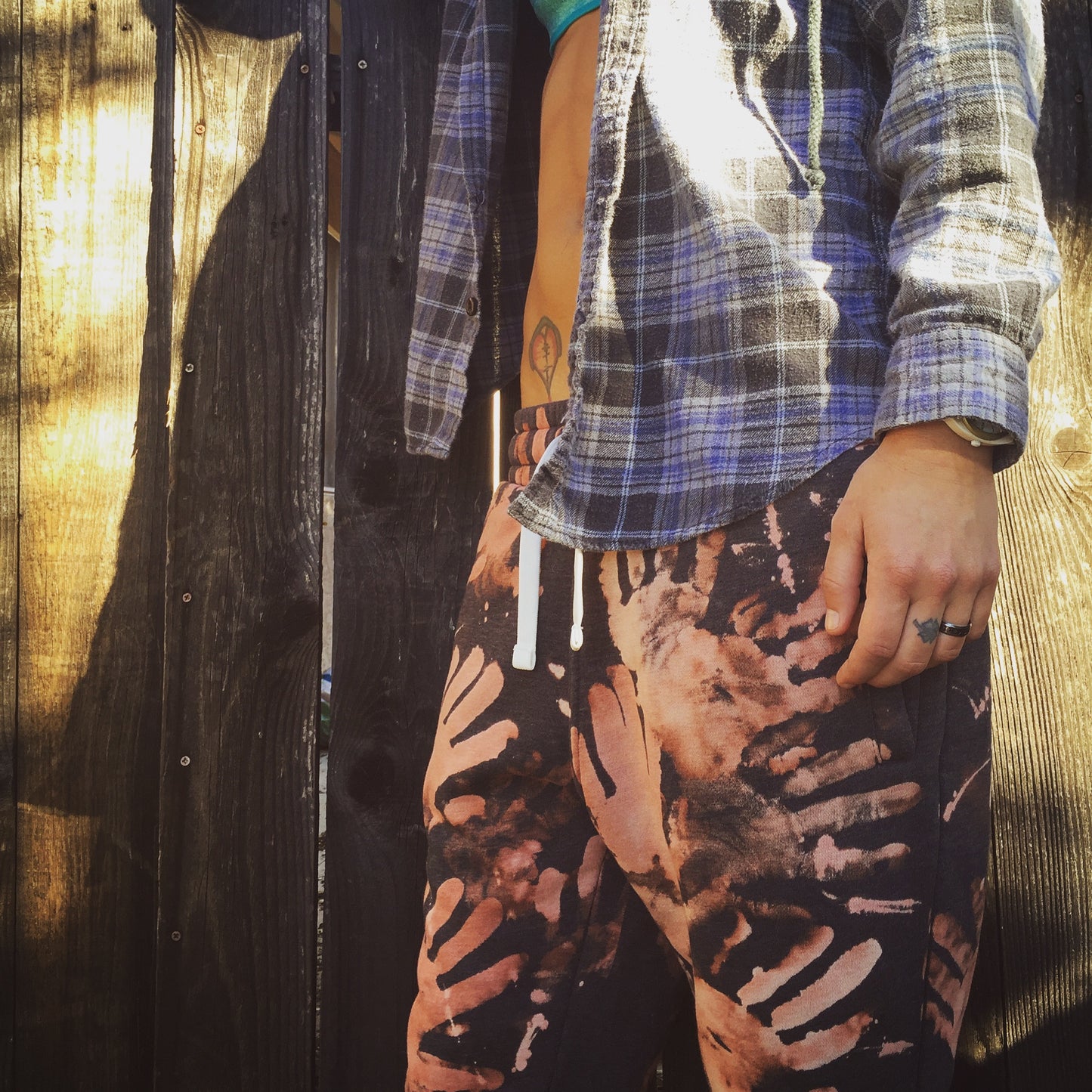 143 Vintage Handprint Sweats